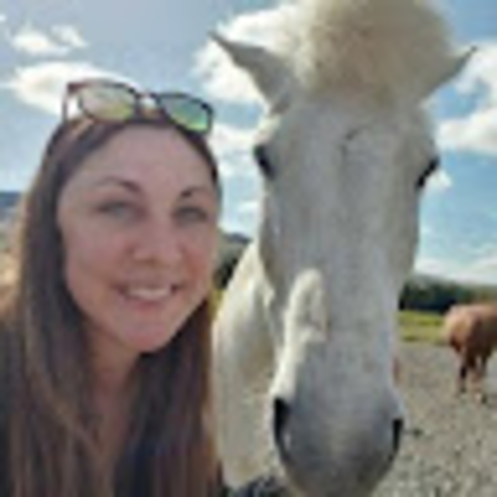 Meet your Posher, Melissa
